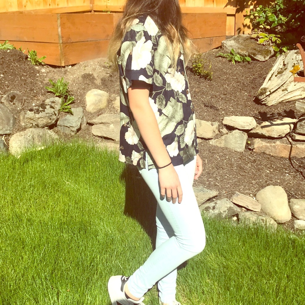 TRENDY Hawaiian shirt for women or men